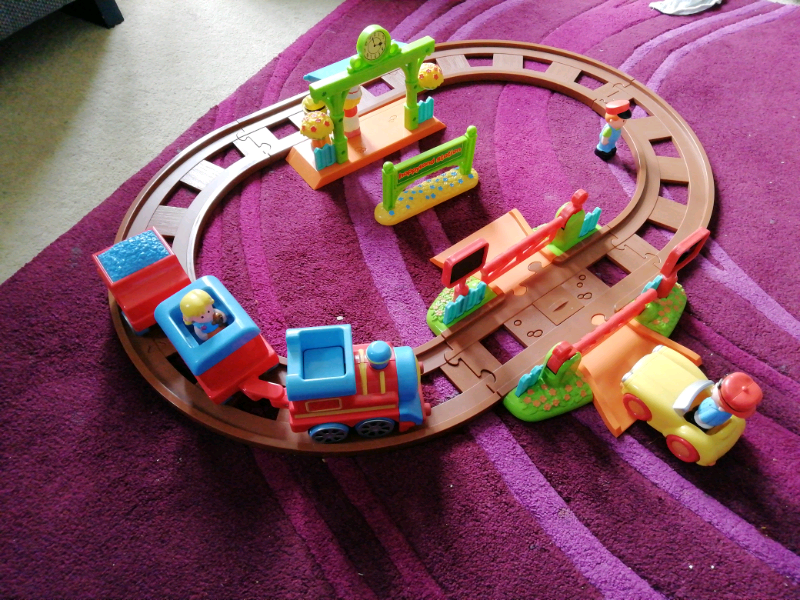 early learning centre happyland train set